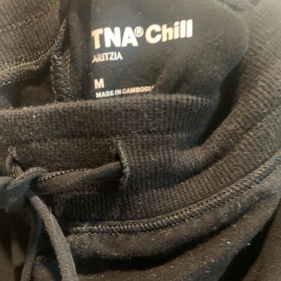 Aritzia TNA Chill "Casual" pant (size M) - Picture 4 of 4